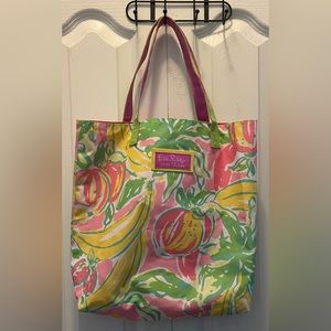 Lilly Pulitzer Estée Lauder Tote Bag in tropical fruit design